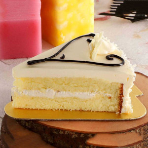 Vanilla Triangle Pastry 2 Pieces